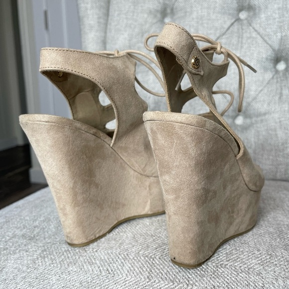 G By Guess Womens Tan Wedge Lace-Up Dress Booties 8.5 Vegan Suede - Picture 2 of 4